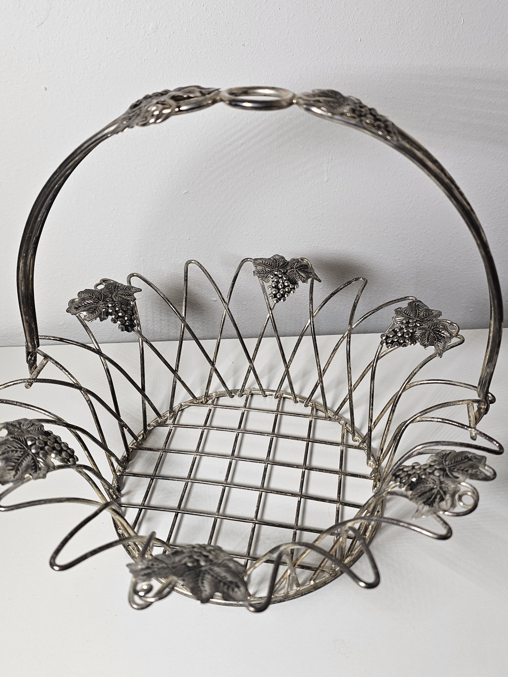 Silver Decorative Wire Fruit Basket with Grapevine Accents